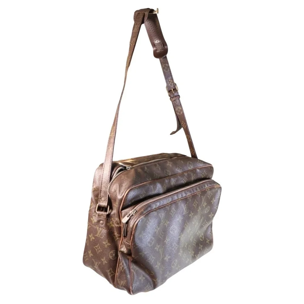 Louis Vuitton Vintage is Nile Crossbody Shoulder Bag Monogram Leather Brown